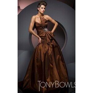 Tony Bowls Evenings Prom Dress TBE21020 Brown